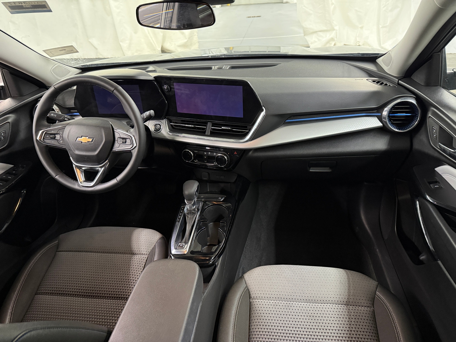 Thumbnail: 2025 Chevrolet Trax - 3