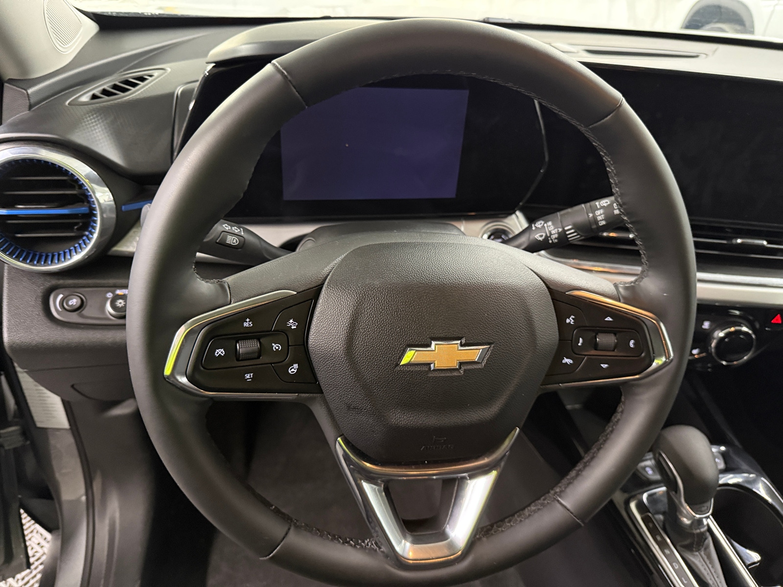 Thumbnail: 2025 Chevrolet Trax - 5