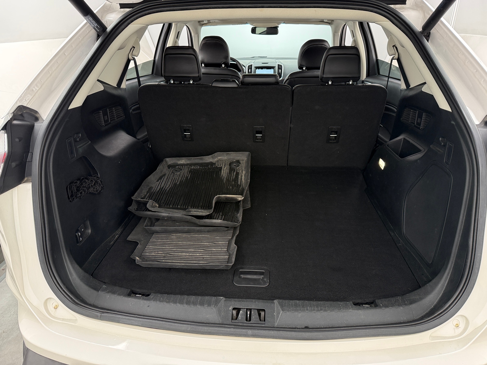 Thumbnail: 2019 Ford Edge - 6