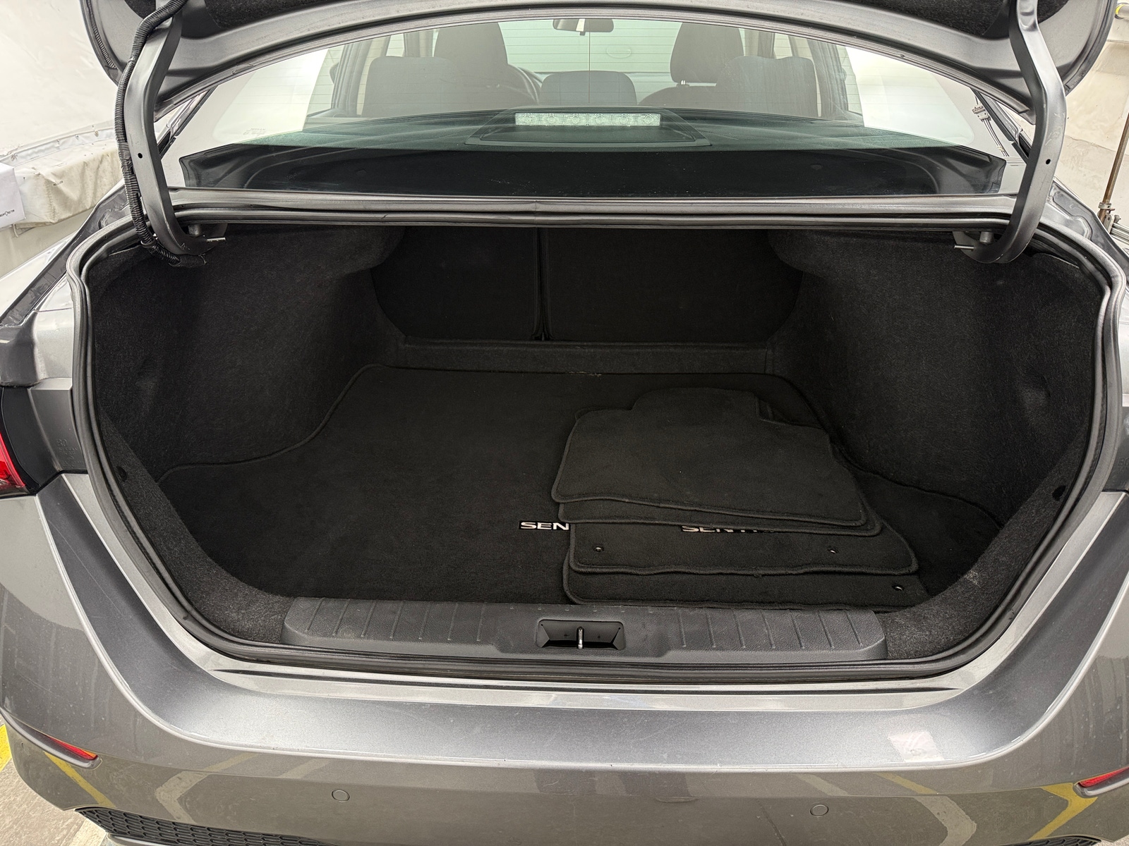 Thumbnail: 2023 Nissan Sentra - 7