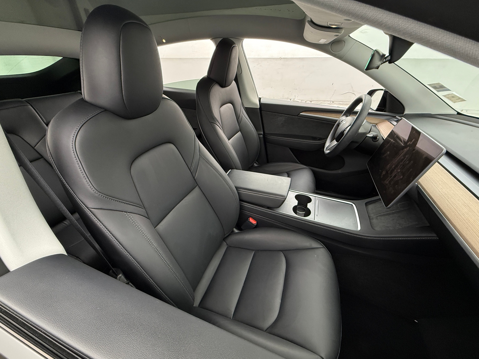 Thumbnail: 2025 Tesla Model Y - 2