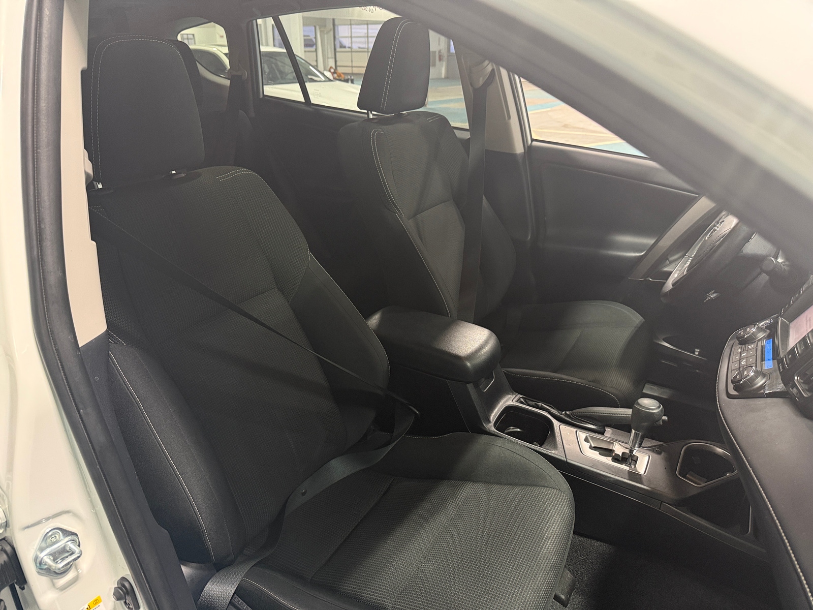 Thumbnail: 2018 Toyota RAV4 - 2