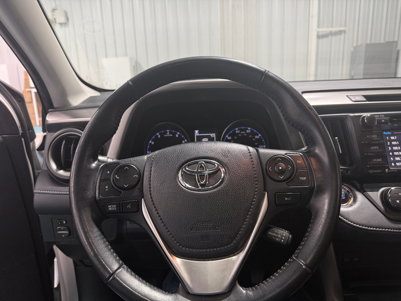 Thumbnail: 2018 Toyota RAV4 - 5