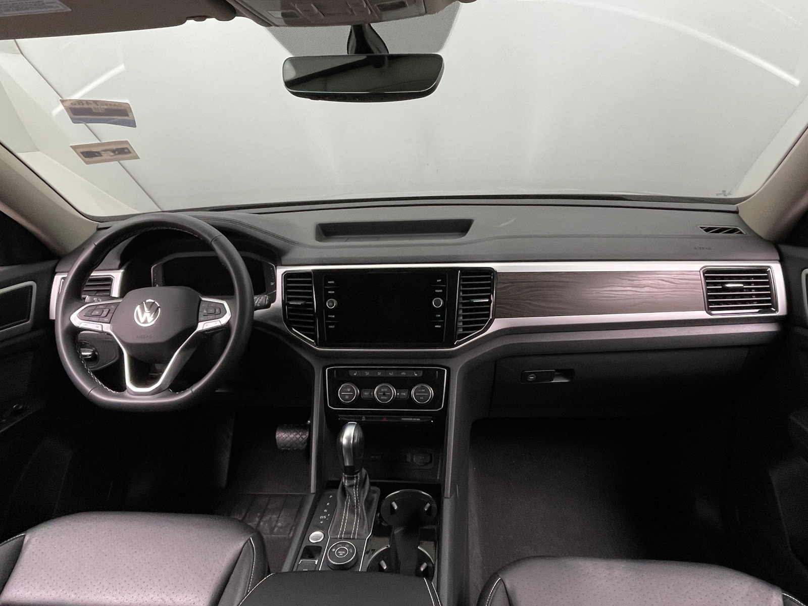 Thumbnail: 2022 Volkswagen Atlas - 2