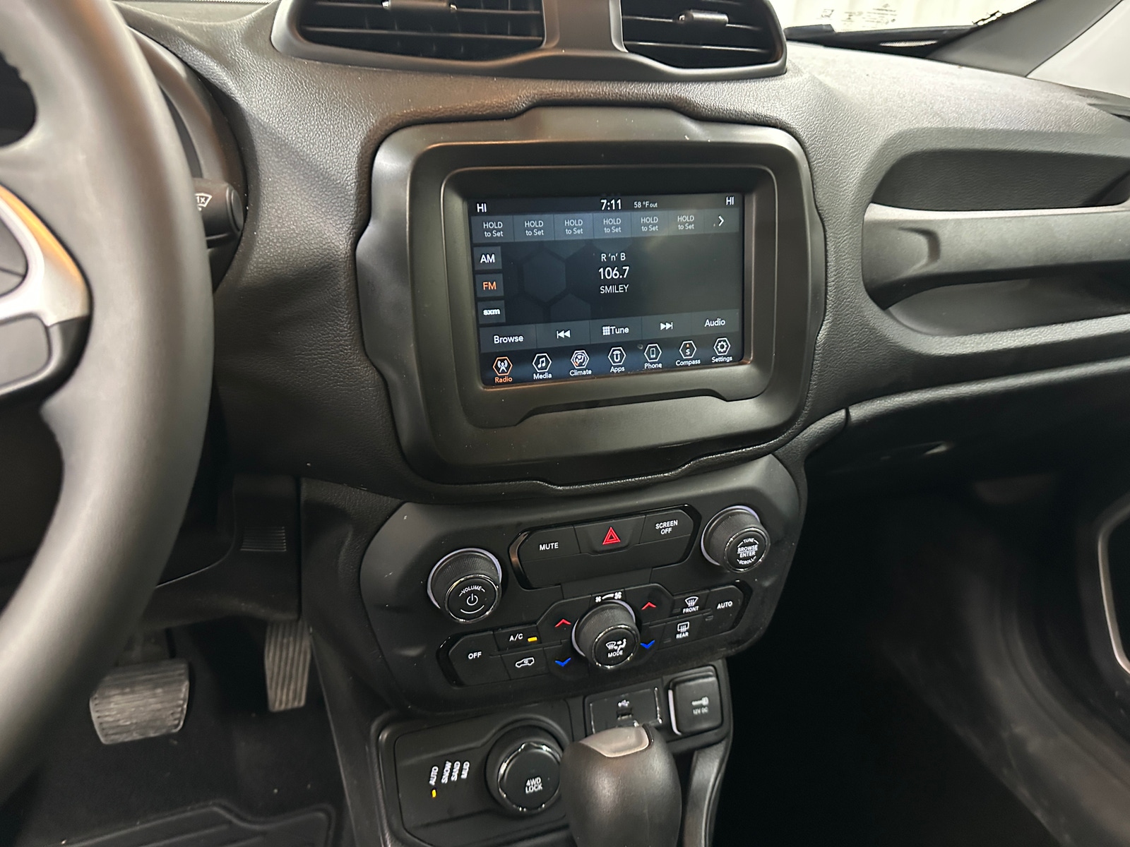 Thumbnail: 2018 Jeep Renegade - 4