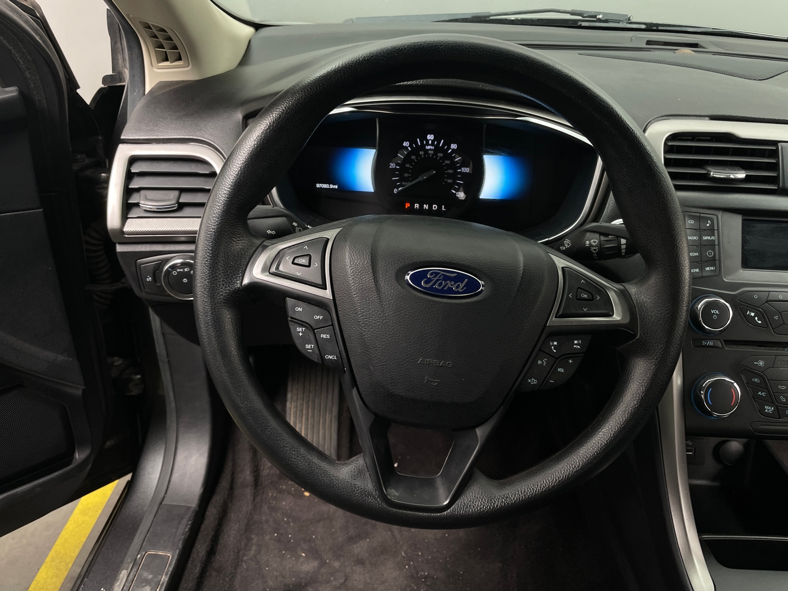 Thumbnail: 2017 Ford Fusion - 5