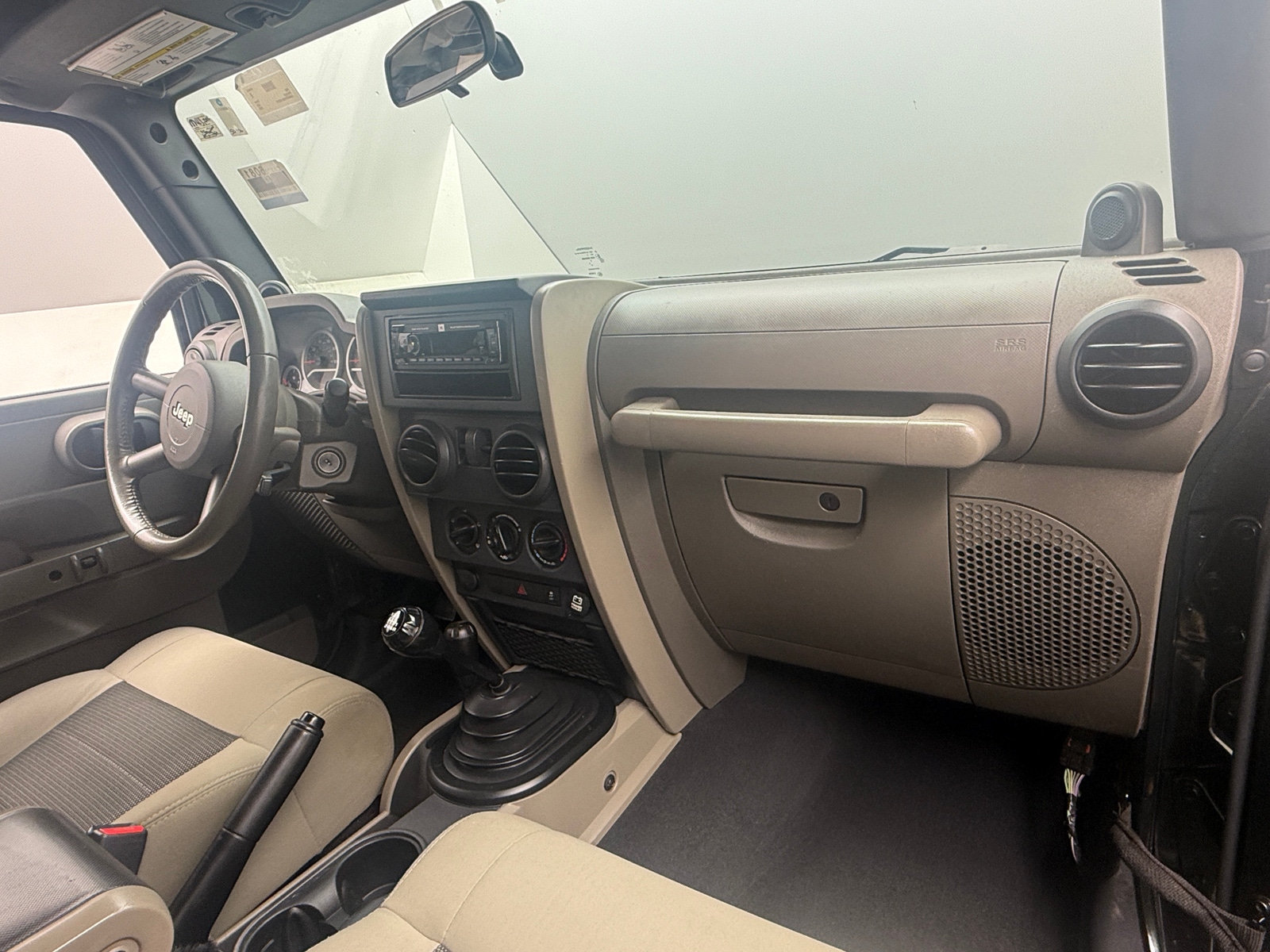 Thumbnail: 2010 Jeep Wrangler - 3