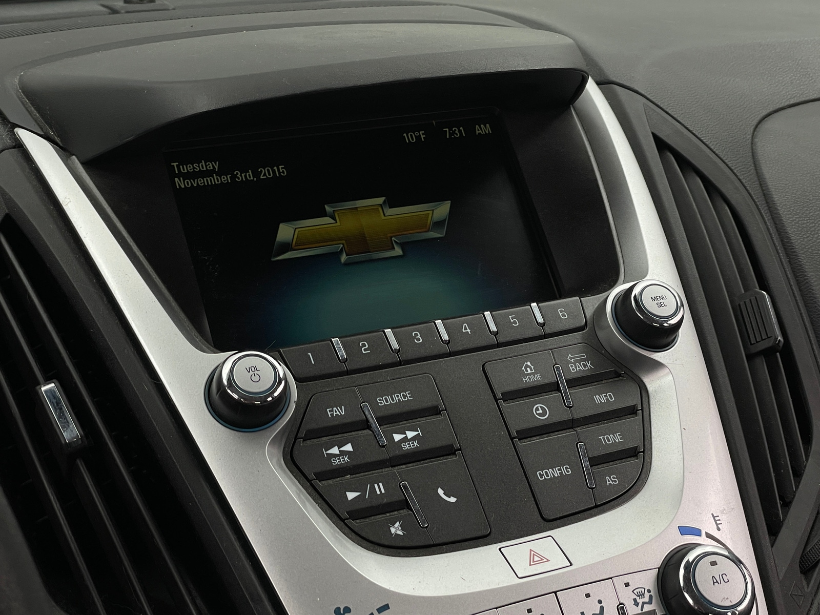 Thumbnail: 2017 Chevrolet Equinox - 4