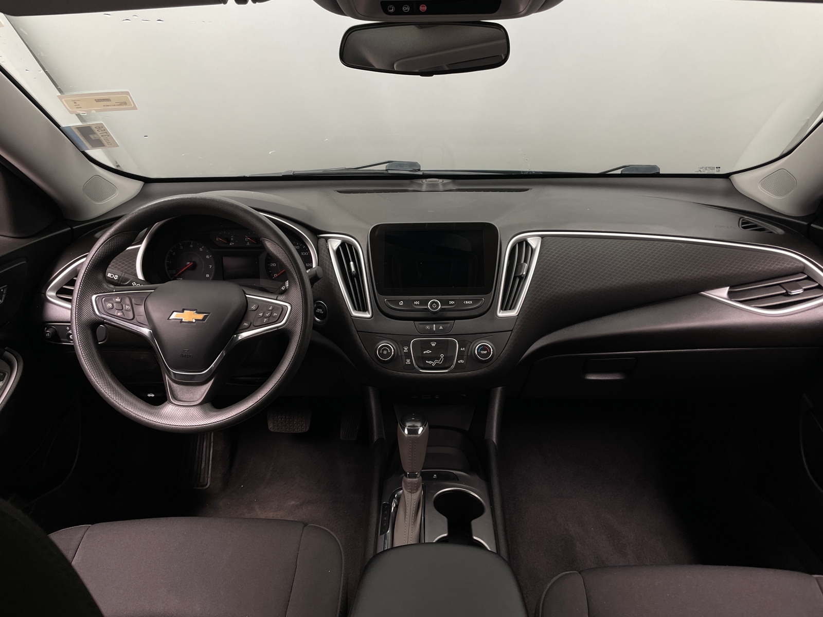 Thumbnail: 2020 Chevrolet Malibu - 3