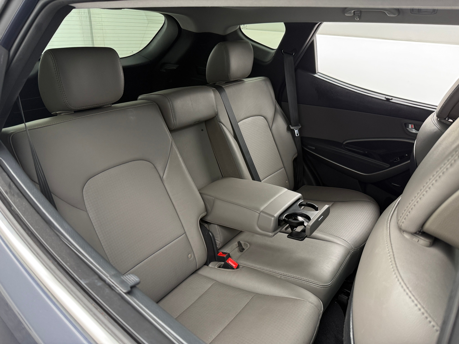 Thumbnail: 2016 Hyundai Santa Fe - 5