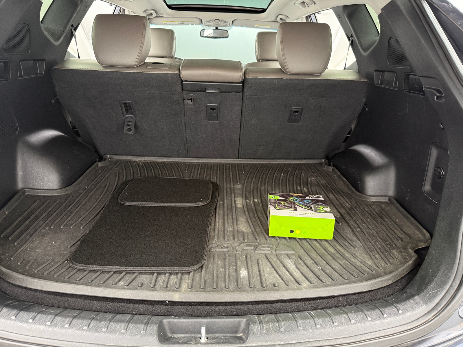 Thumbnail: 2016 Hyundai Santa Fe - 6