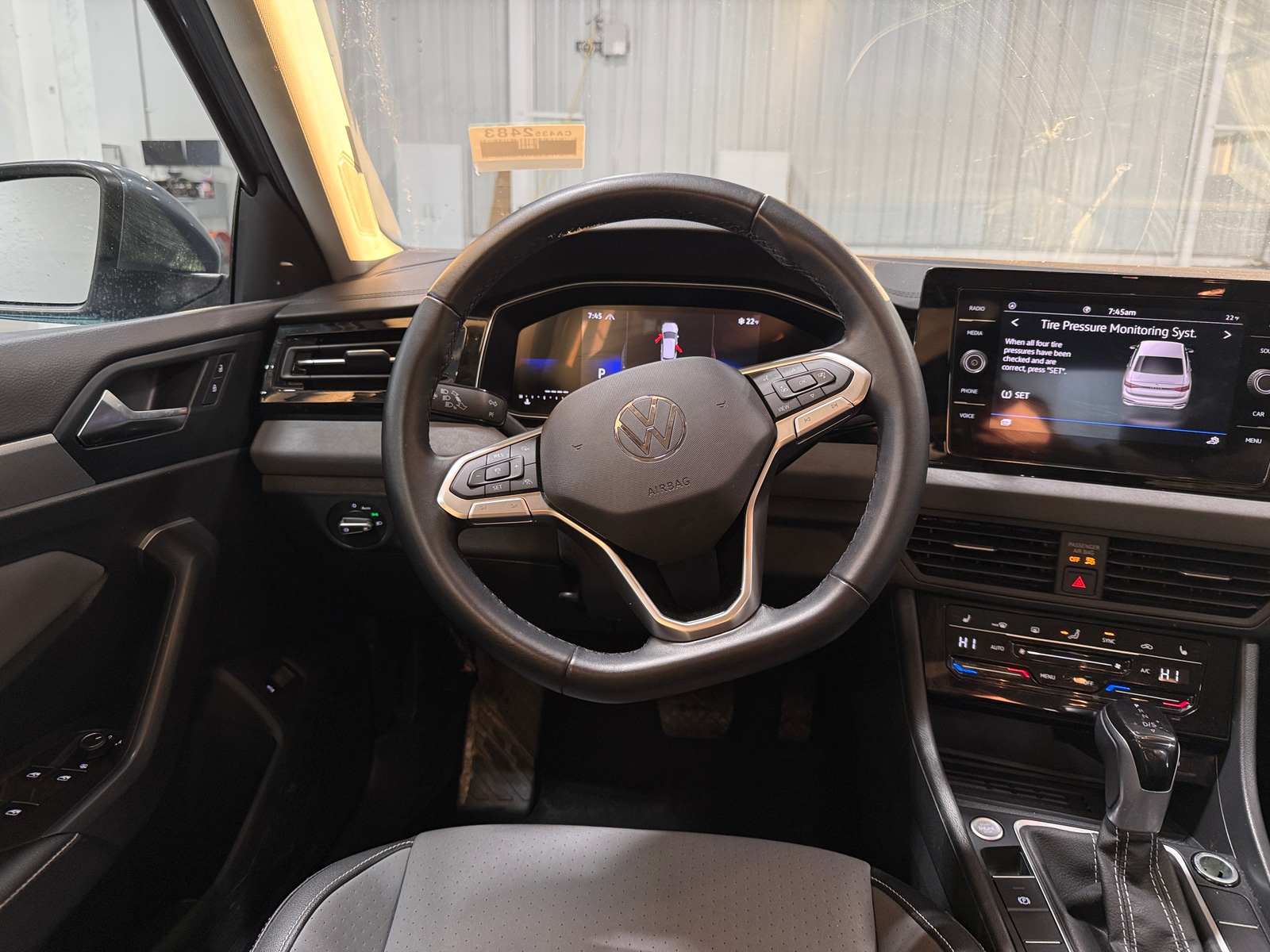 Thumbnail: 2025 Volkswagen Jetta - 4