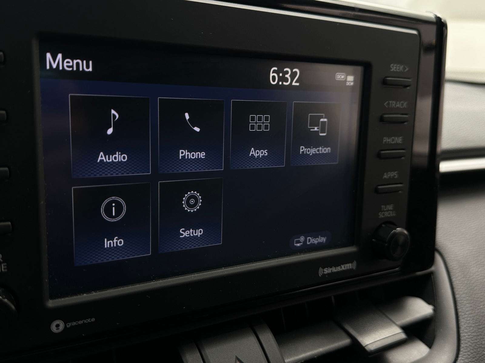 Thumbnail: 2022 Toyota RAV4 - 4