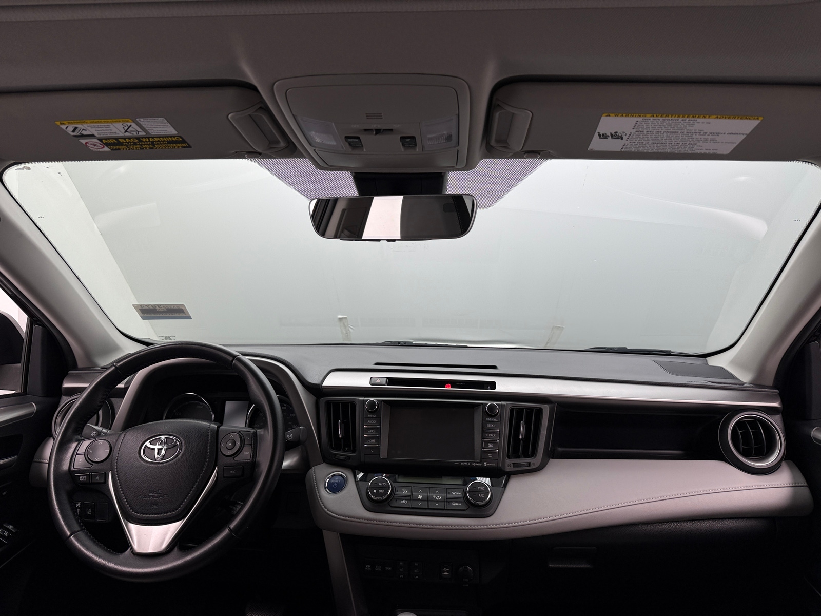 Thumbnail: 2016 Toyota RAV4 - 2