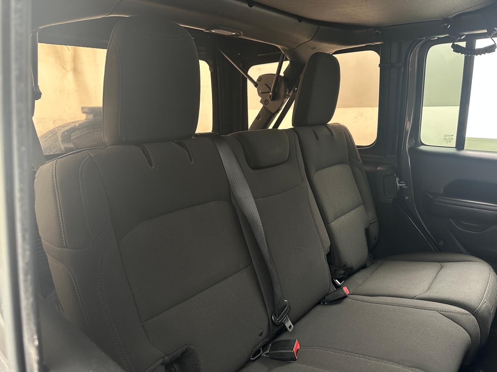 Thumbnail: 2018 Jeep Wrangler - 6