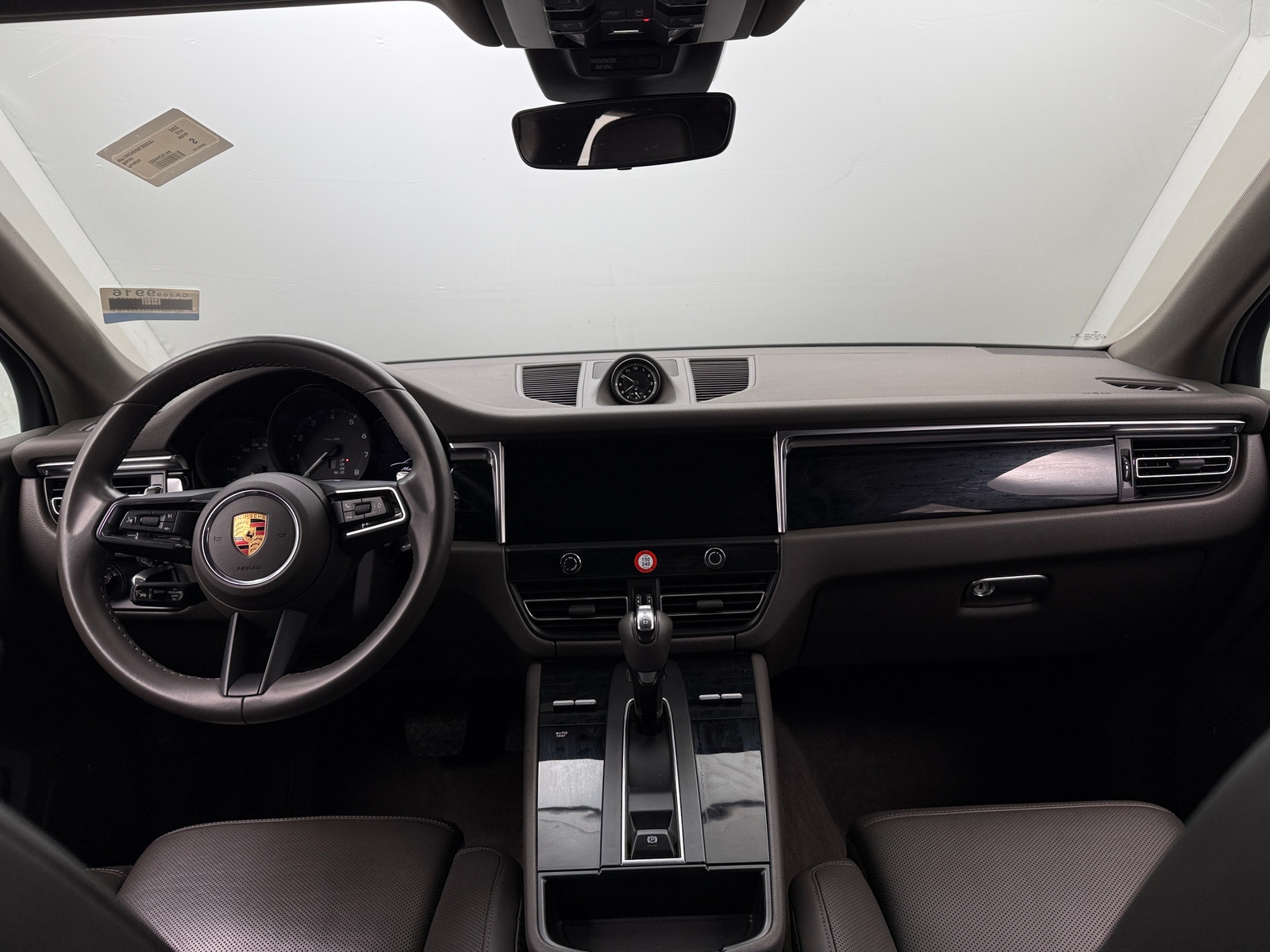 Thumbnail: 2022 Porsche Macan - 2