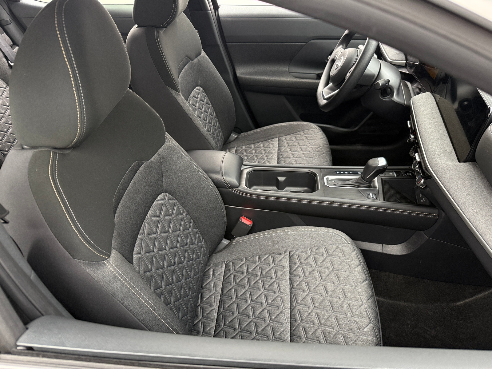 Thumbnail: 2025 Nissan Kicks - 2