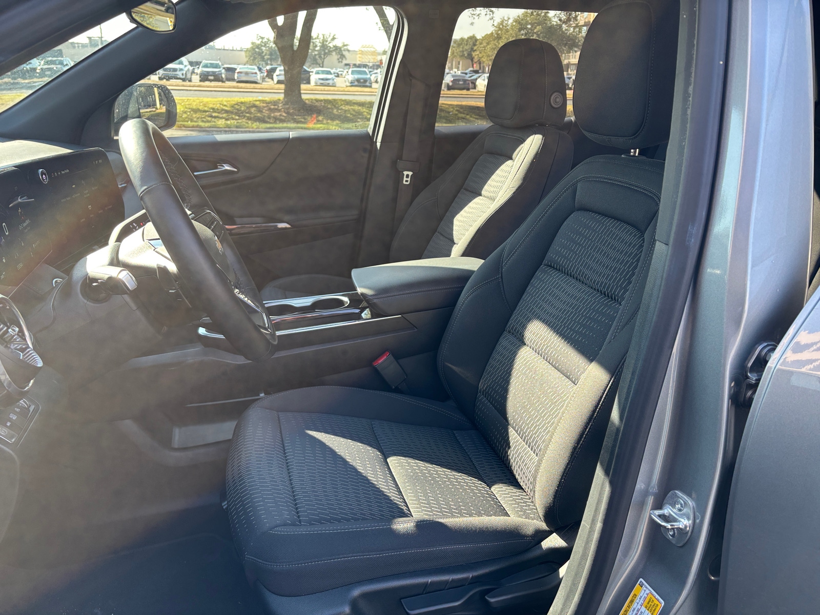 Thumbnail: 2025 Chevrolet Equinox - 2