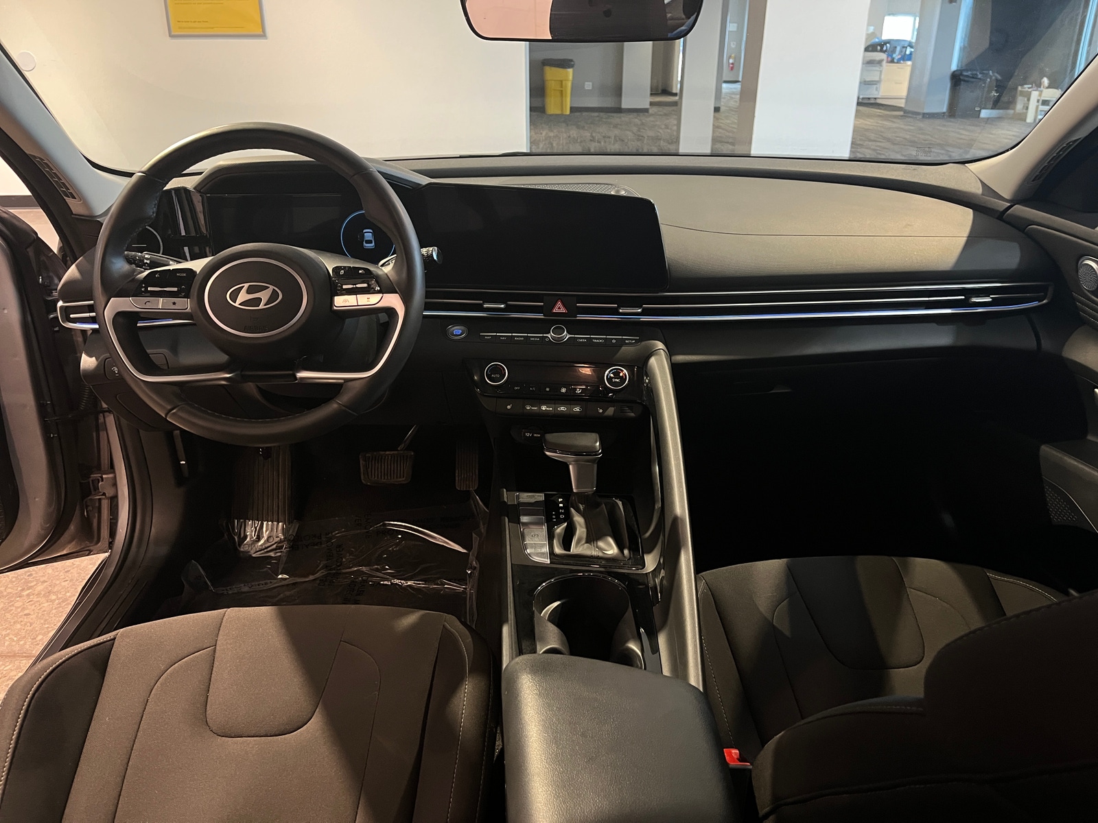 Thumbnail: 2025 Hyundai Elantra - 3