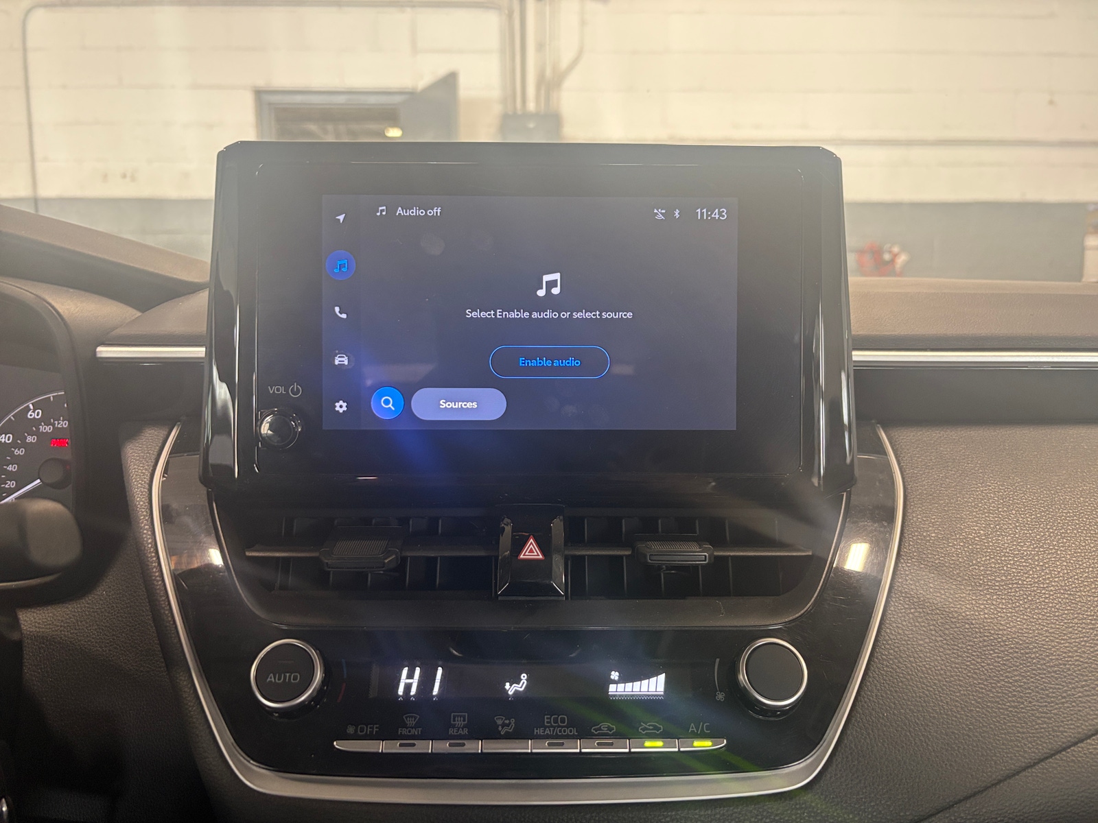 Thumbnail: 2025 Toyota Corolla - 4