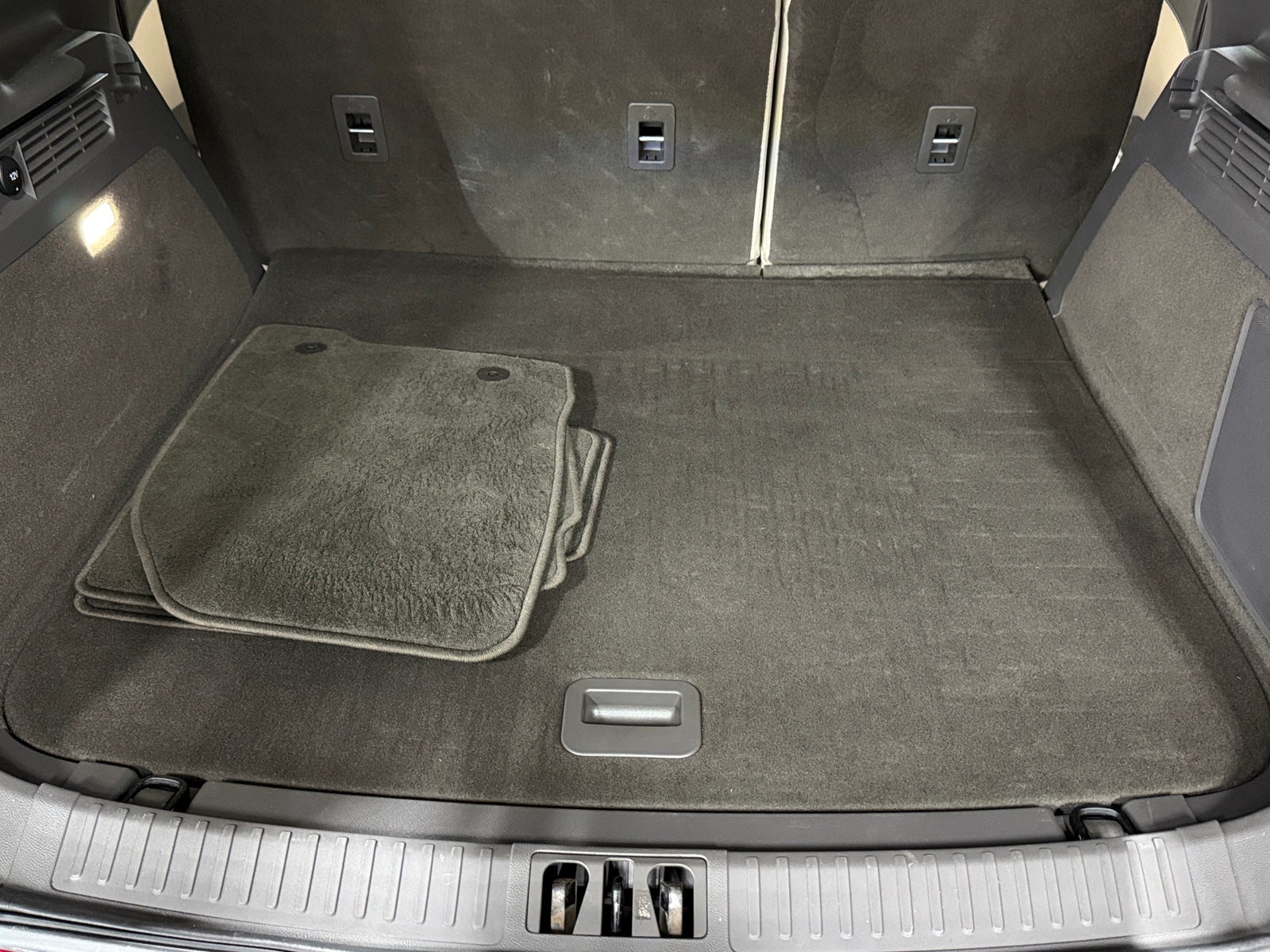 Thumbnail: 2019 Lincoln Nautilus - 6