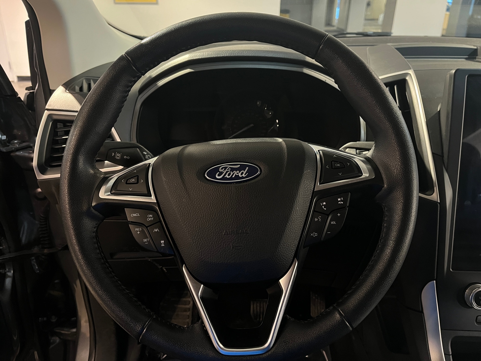 Thumbnail: 2024 Ford Edge - 4