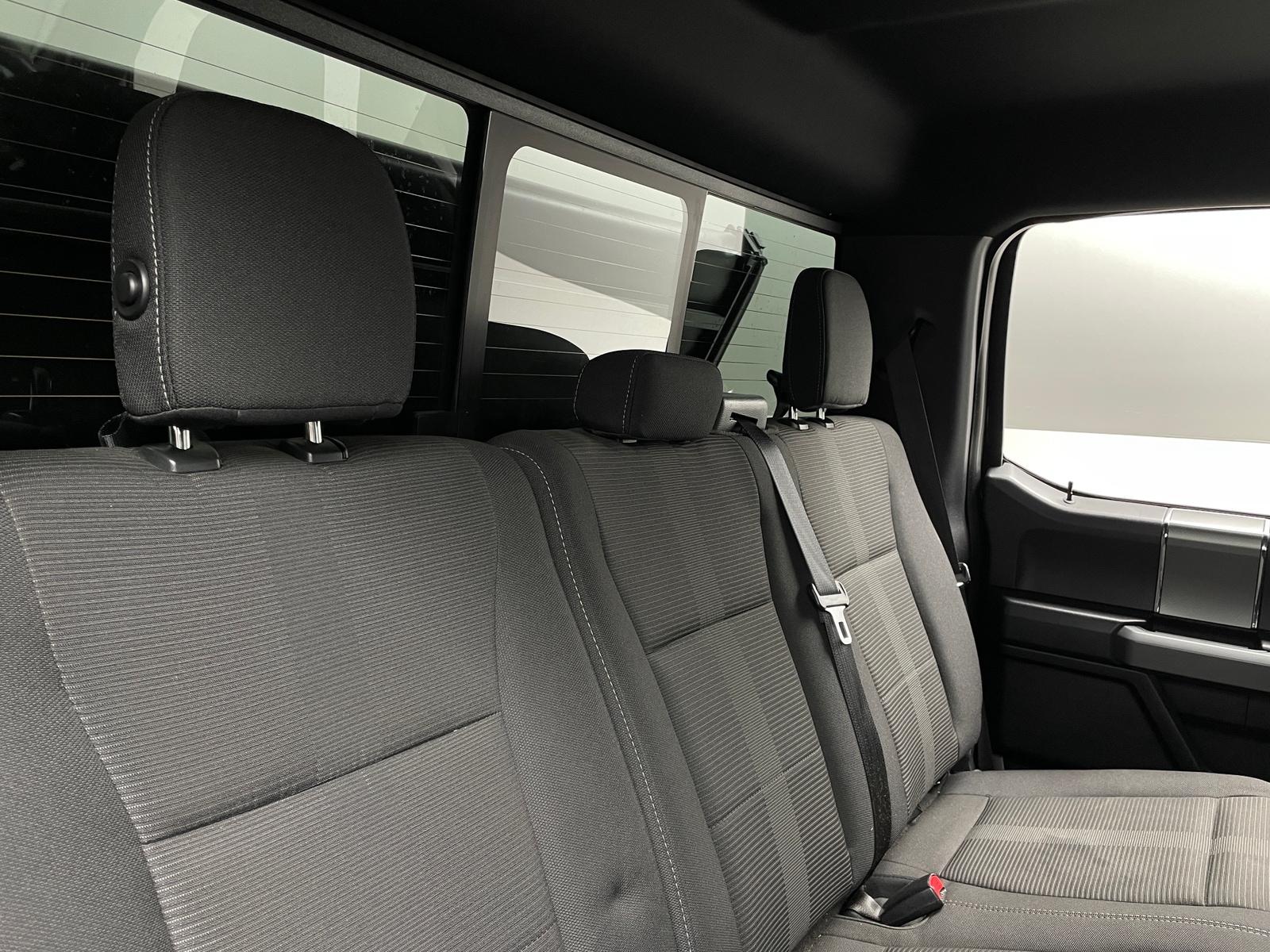 Thumbnail: 2017 Ford Econoline - 6