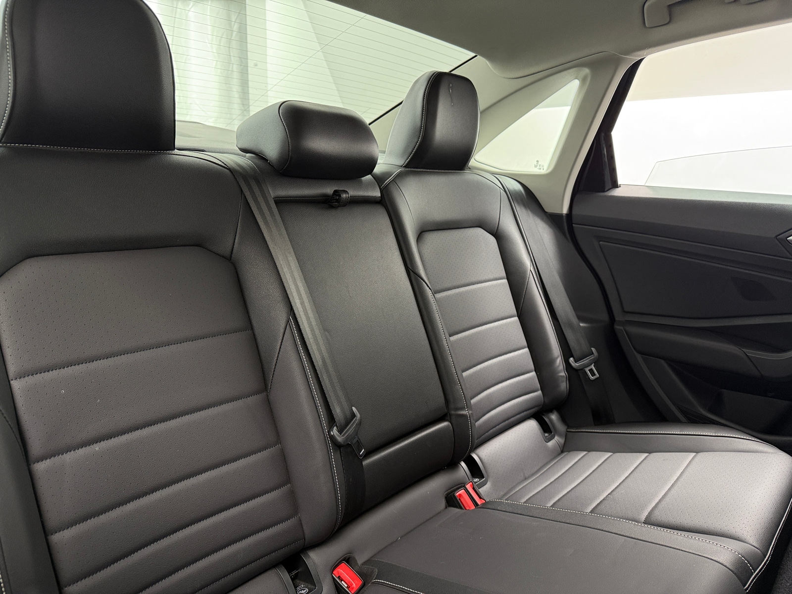 Thumbnail: 2022 Volkswagen Jetta - 5