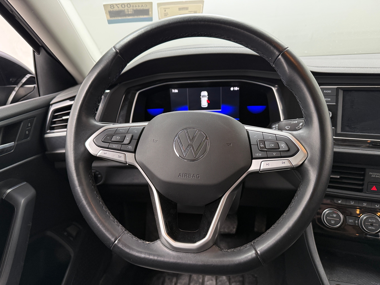 Thumbnail: 2022 Volkswagen Jetta - 4