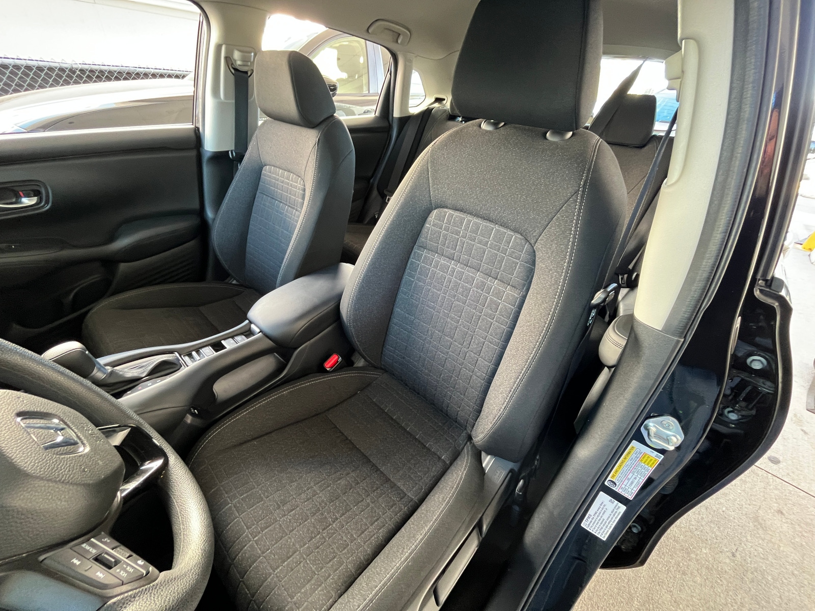 Thumbnail: 2025 Honda HR-V - 2