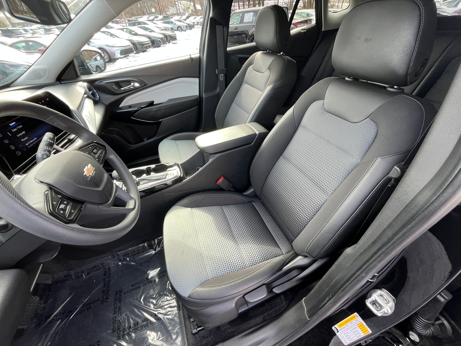 Thumbnail: 2025 Chevrolet Trax - 2