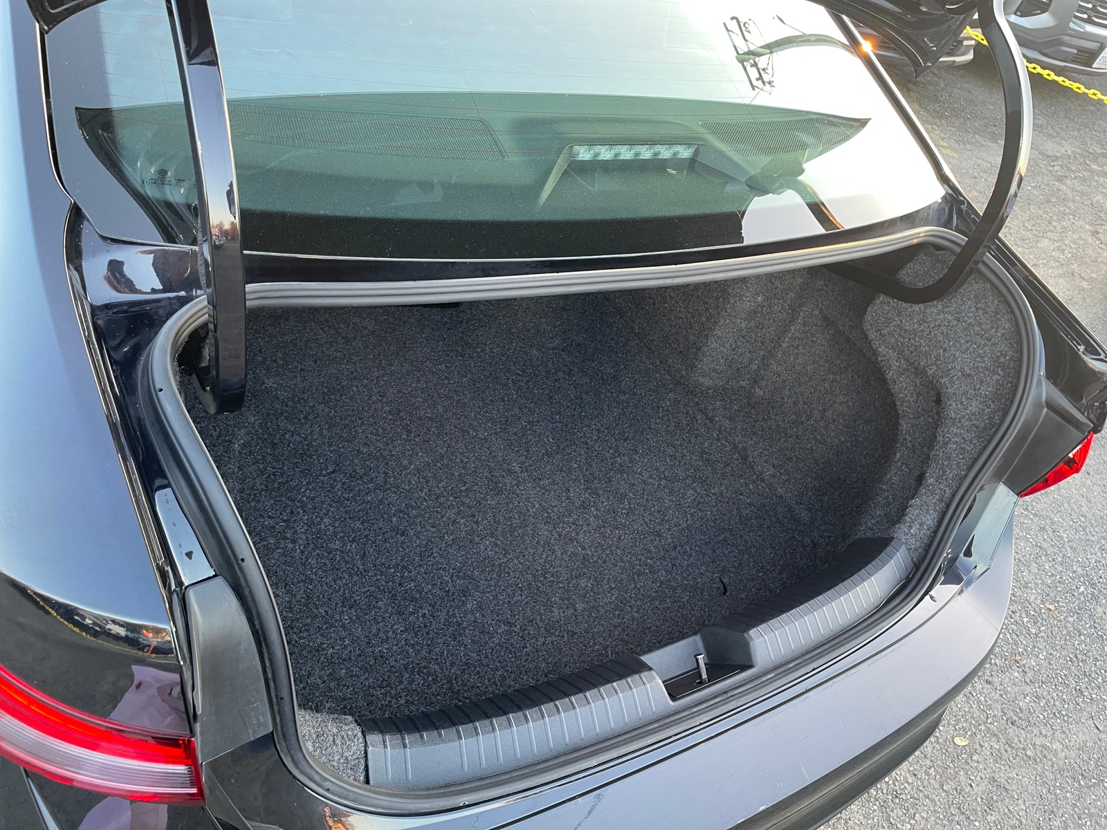 Thumbnail: 2025 Volkswagen Jetta - 6