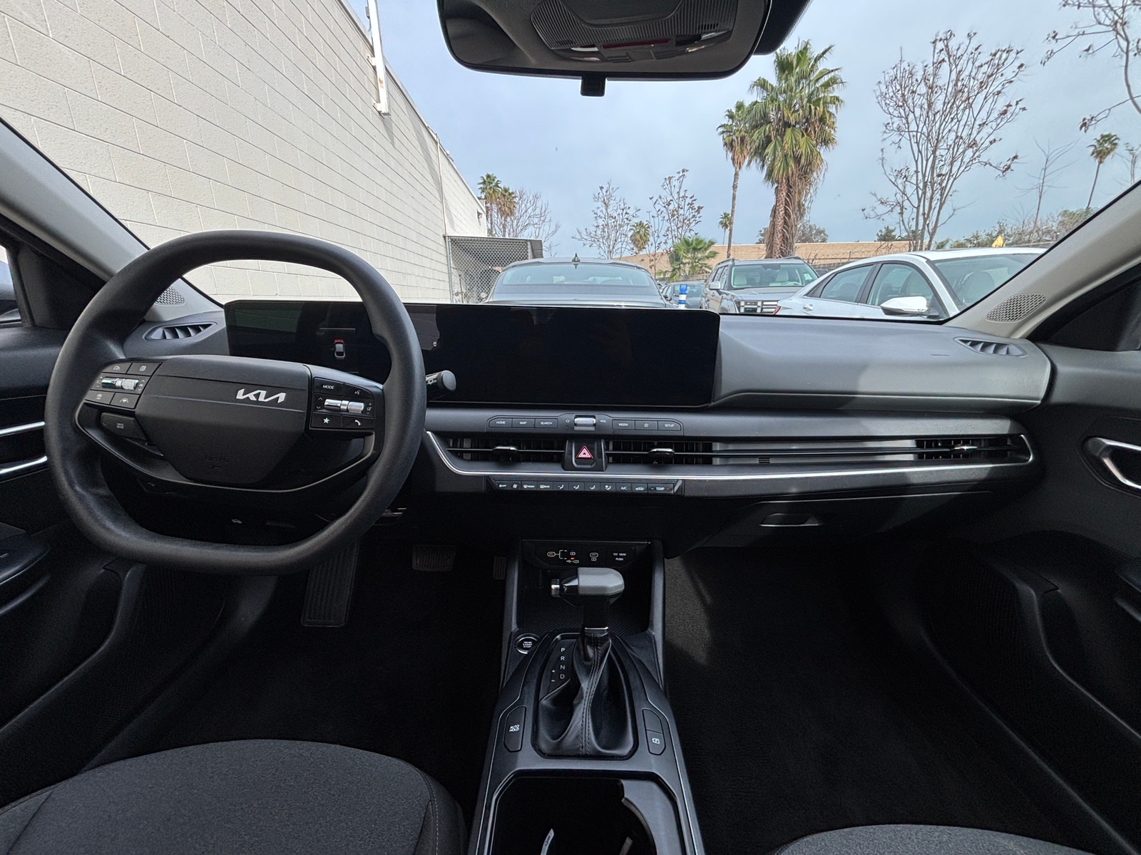 Thumbnail: 2025 Kia K4 - 3