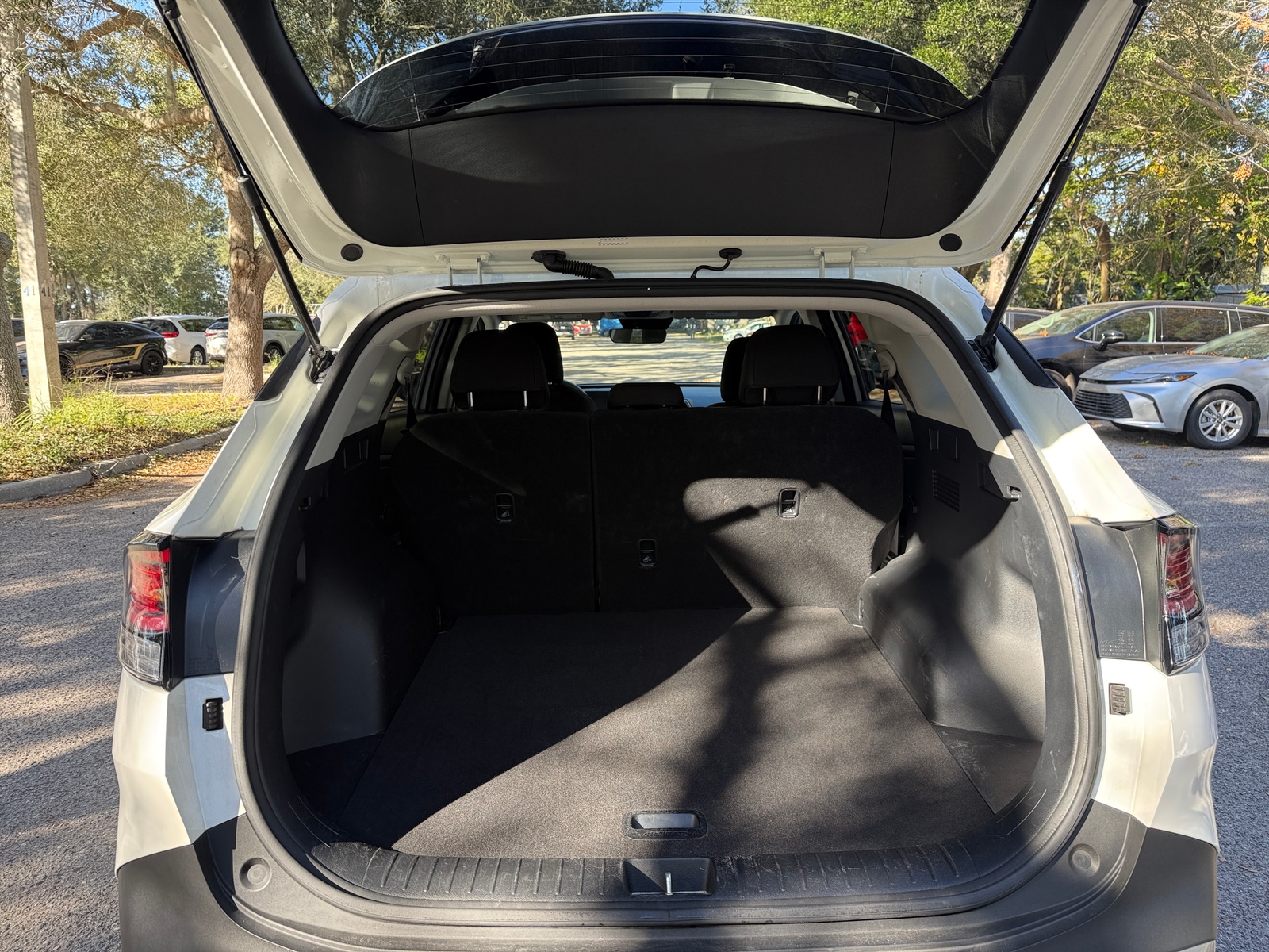 Thumbnail: 2025 Kia Sportage - 4