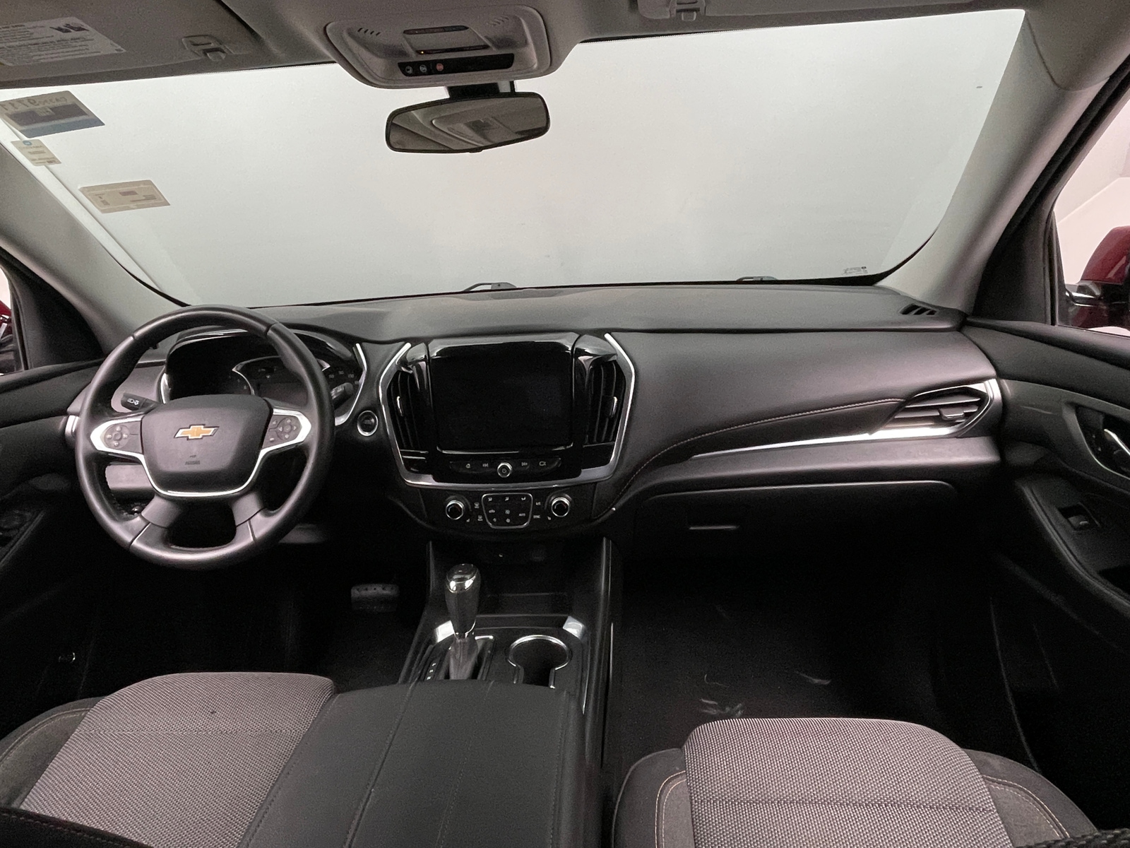 Thumbnail: 2018 Chevrolet Traverse - 3