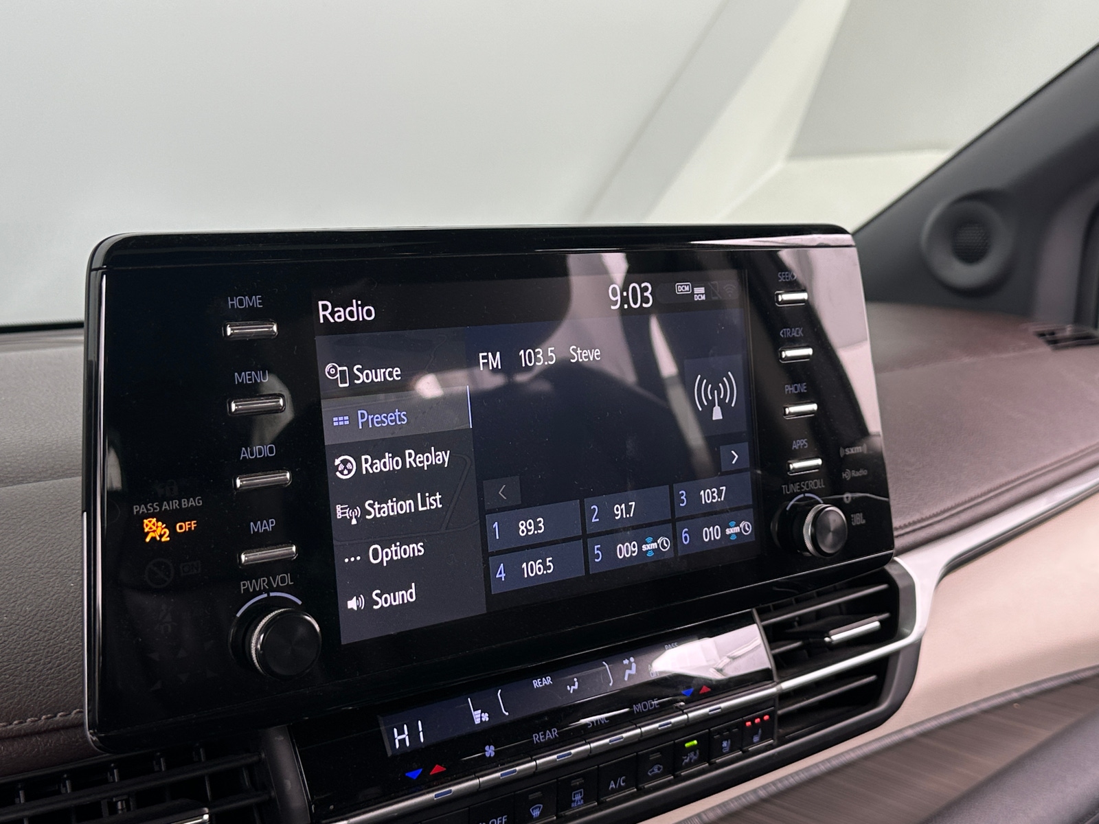 Thumbnail: 2021 Toyota Sienna - 3