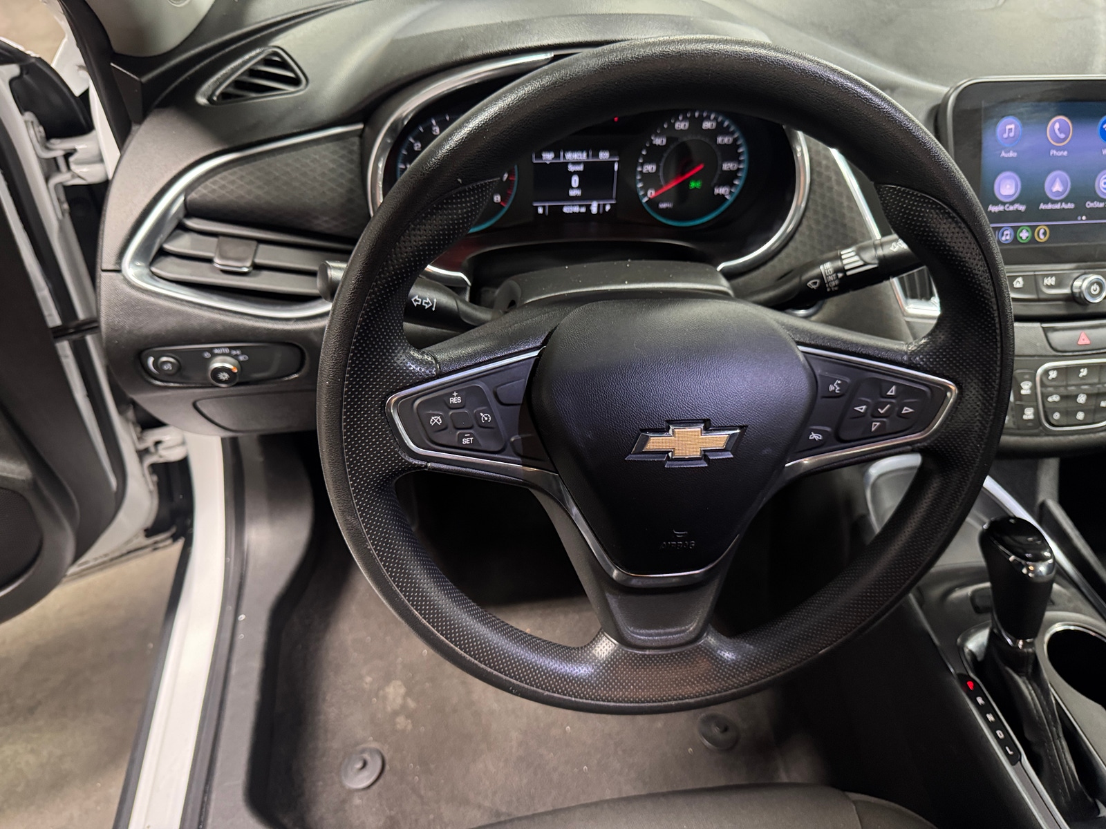 Thumbnail: 2019 Chevrolet Malibu - 5