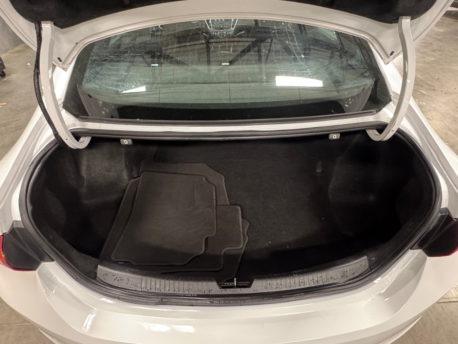 Thumbnail: 2019 Chevrolet Malibu - 7