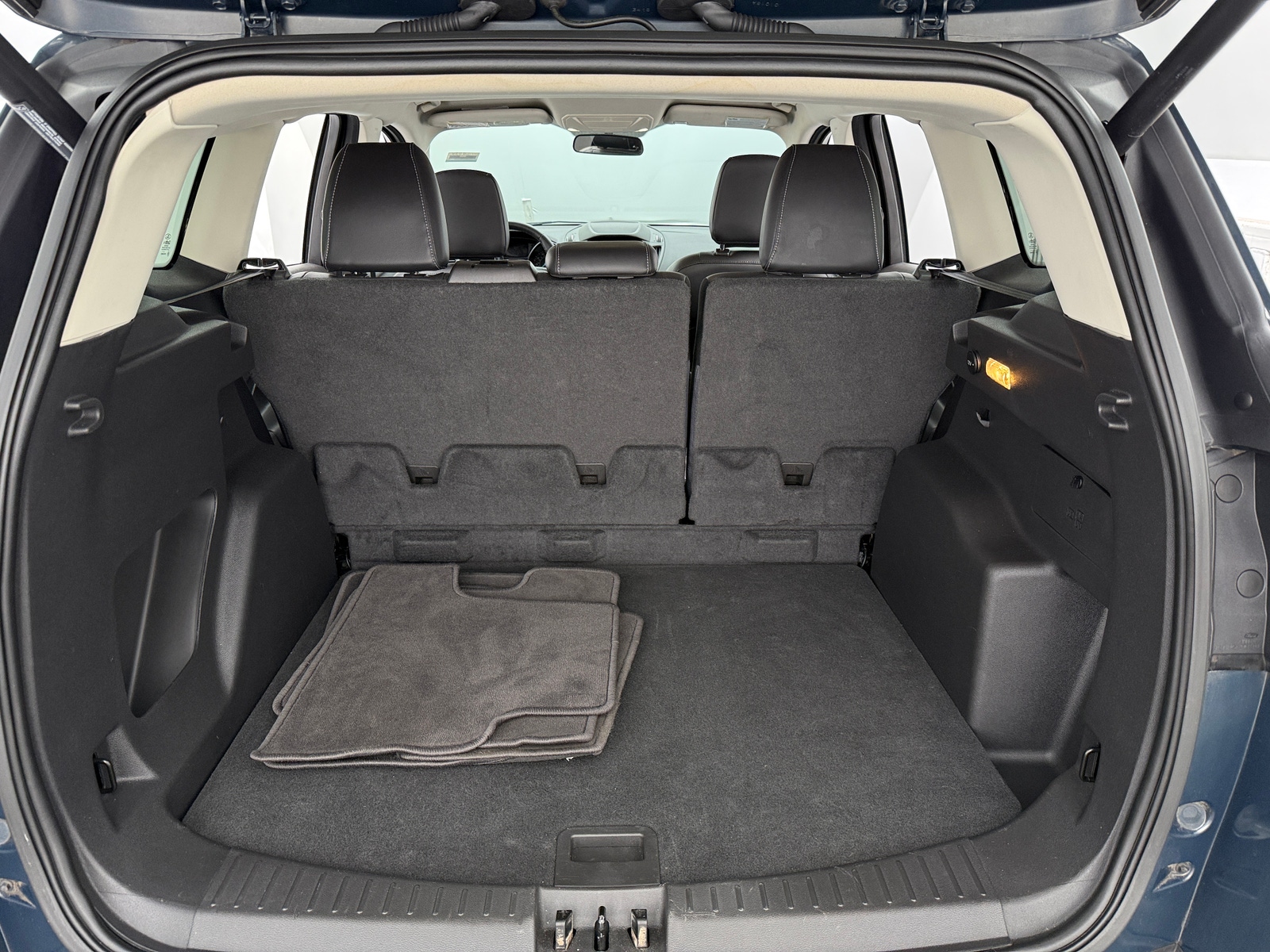 Thumbnail: 2019 Ford Escape - 6