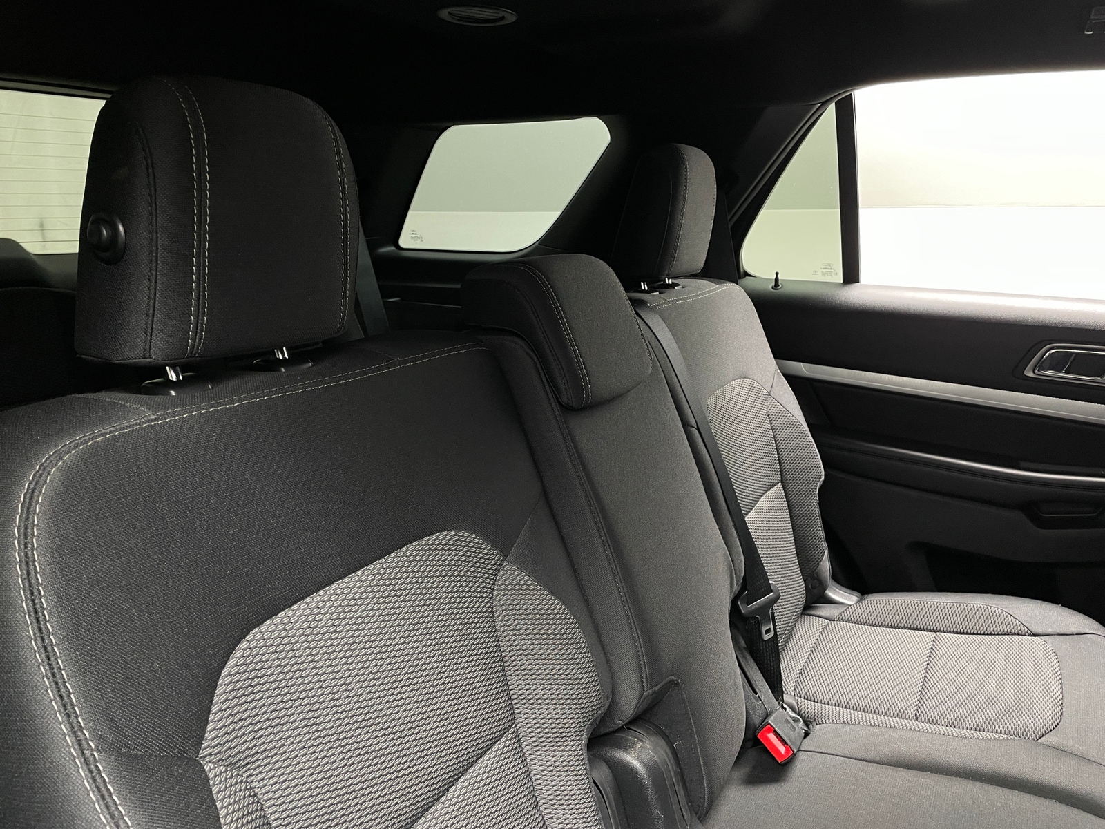 Thumbnail: 2017 Ford Explorer - 6