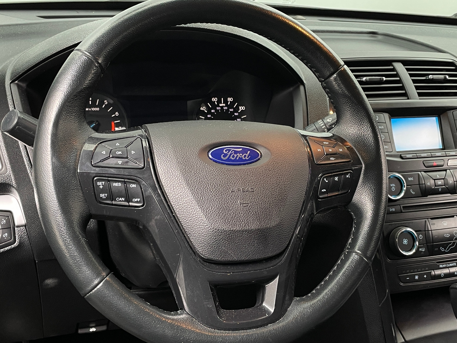 Thumbnail: 2017 Ford Explorer - 5