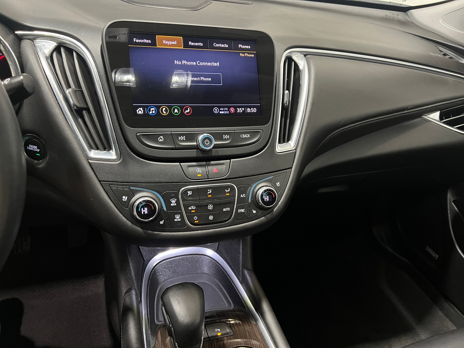 Thumbnail: 2024 Chevrolet Malibu - 3