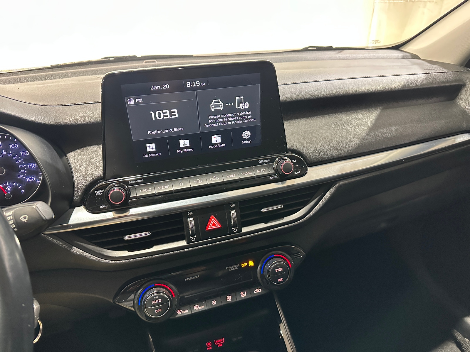 Thumbnail: 2019 Kia Forte - 4