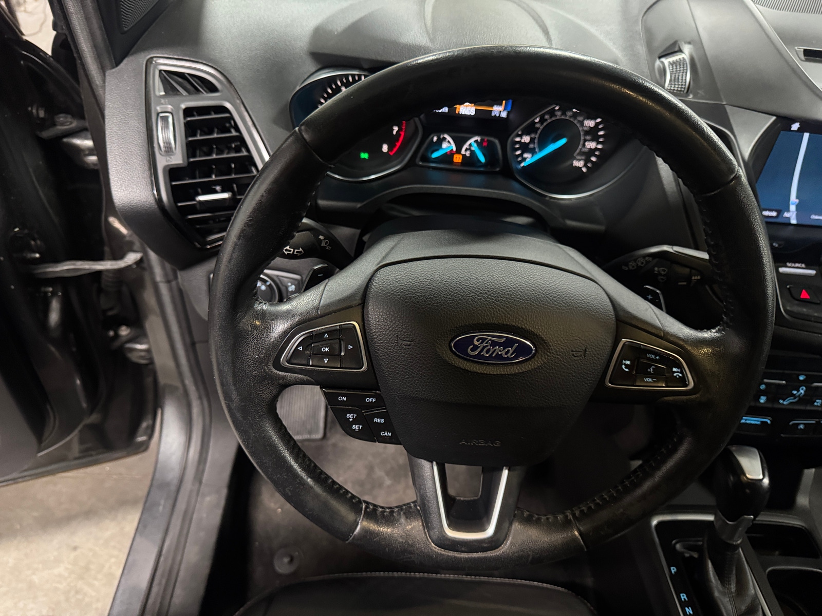 Thumbnail: 2017 Ford Escape - 4