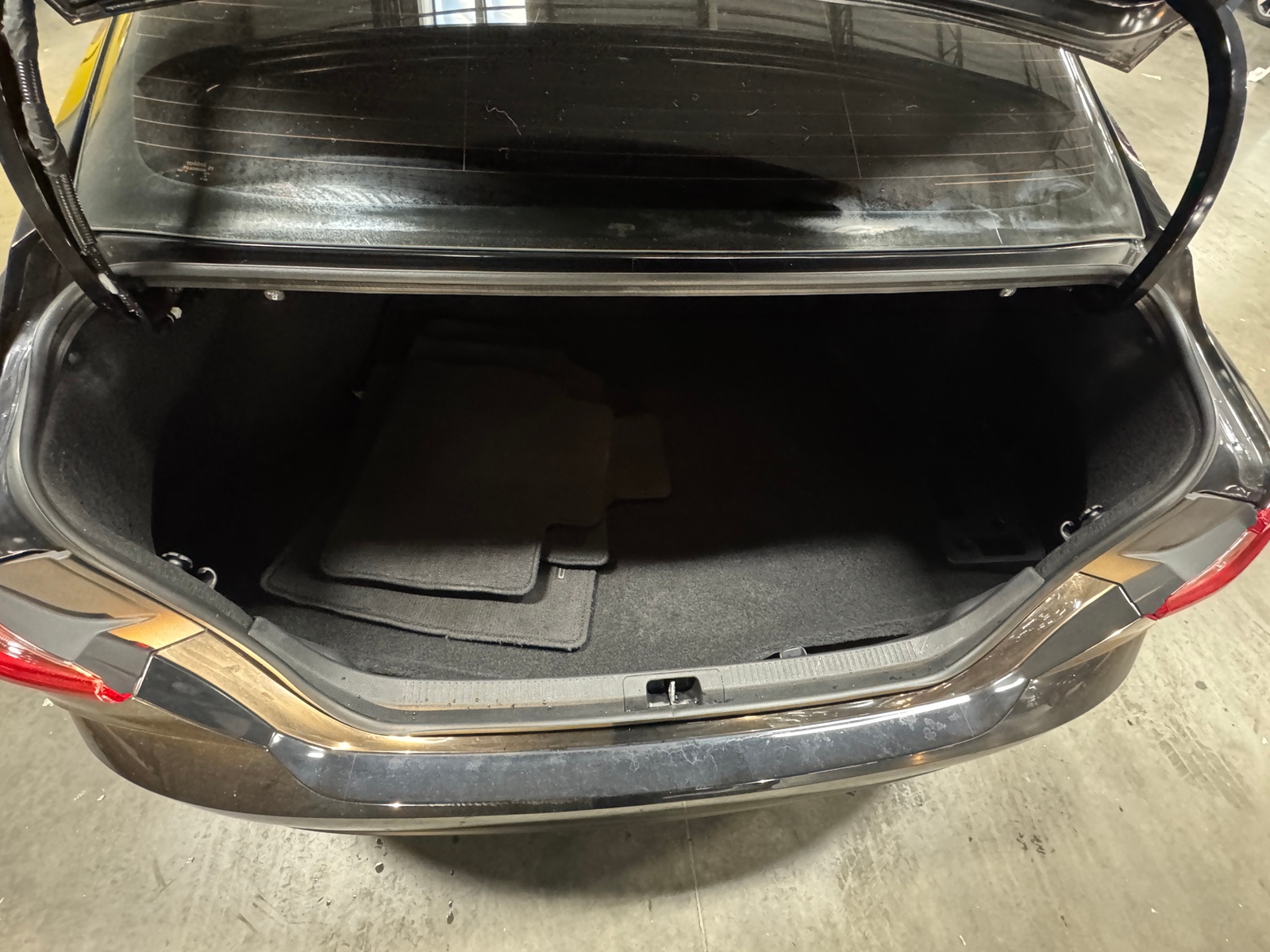 Thumbnail: 2025 Toyota Camry - 7