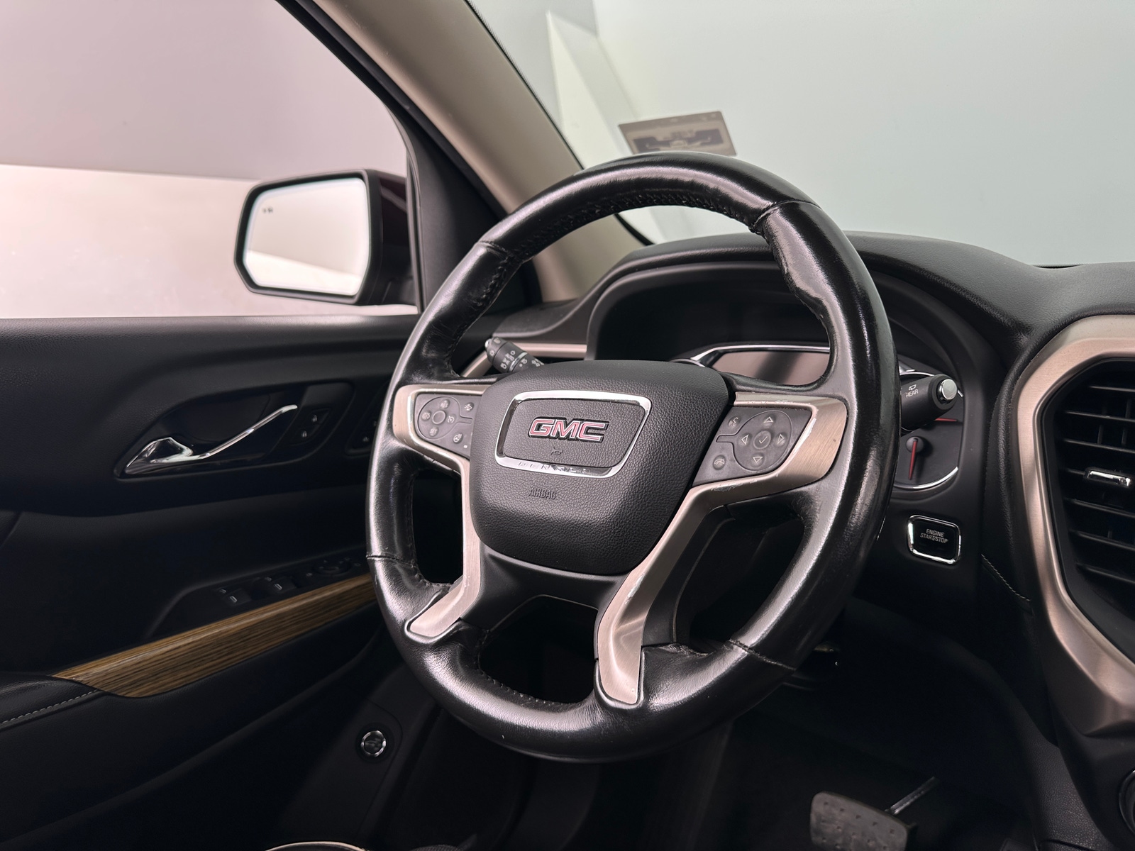 Thumbnail: 2017 GMC Acadia - 4