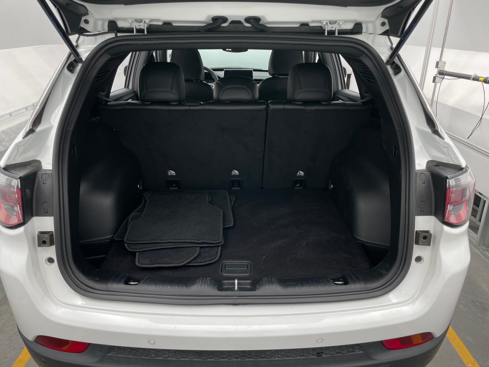 Thumbnail: 2024 Jeep Compass - 6