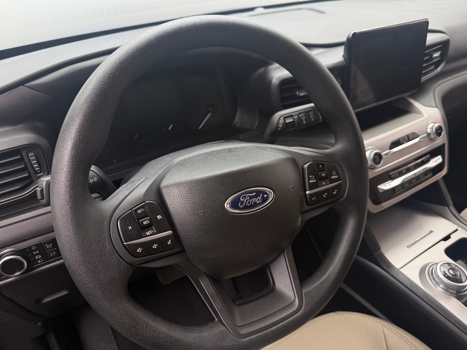 Thumbnail: 2023 Ford Explorer - 5