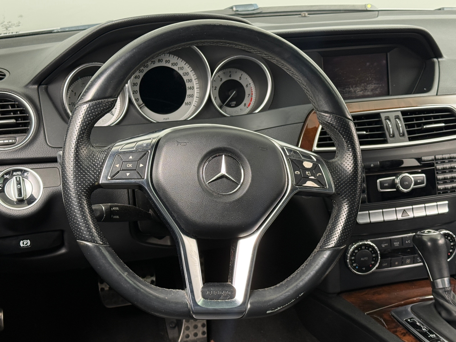 Thumbnail: 2014 Mercedes-Benz C-Class - 4