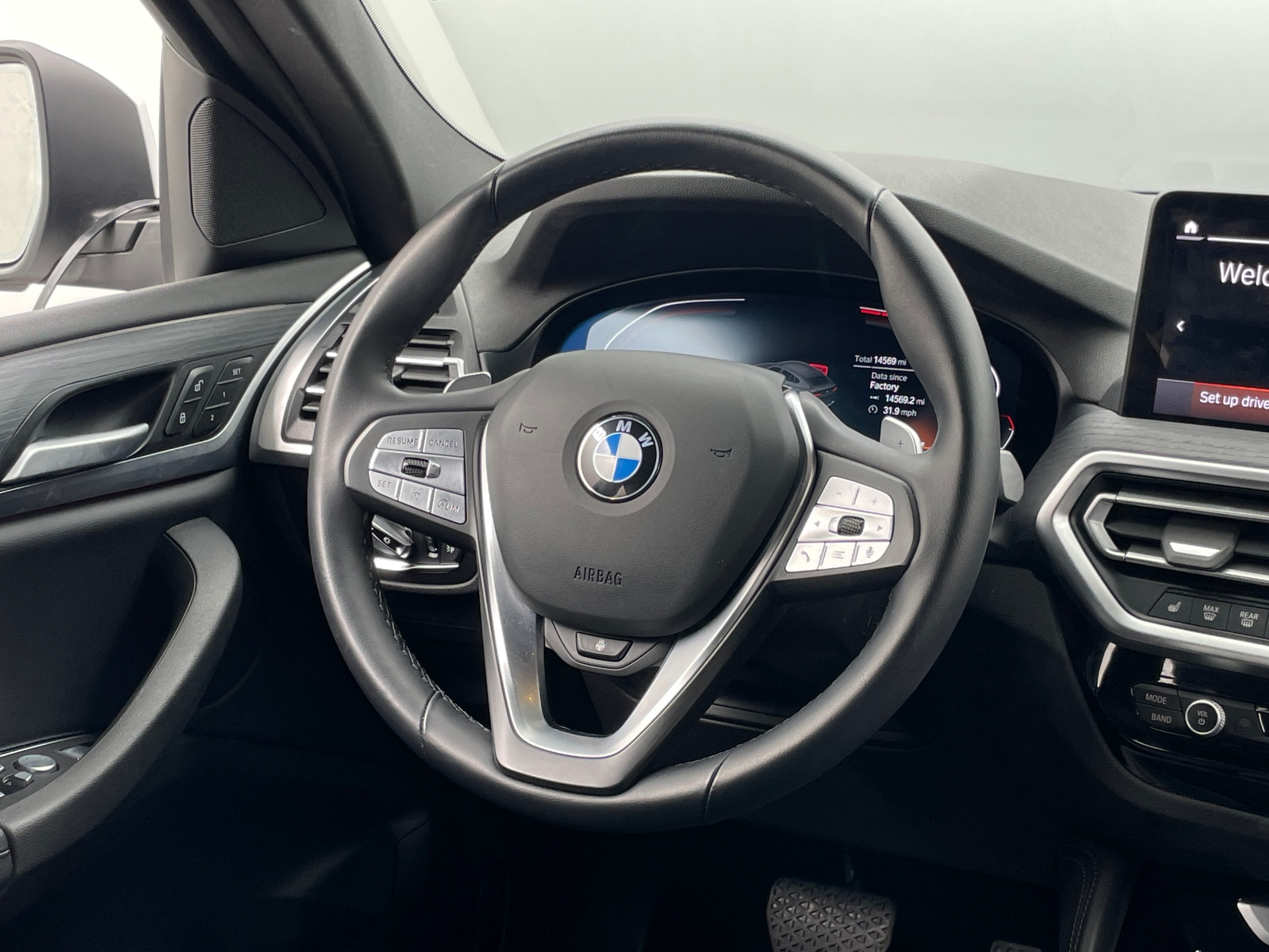 Thumbnail: 2025 BMW X4 - 4